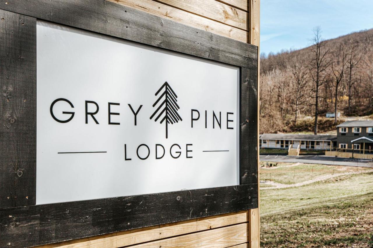 Grey Pine Lodge Waynesboro Kültér fotó